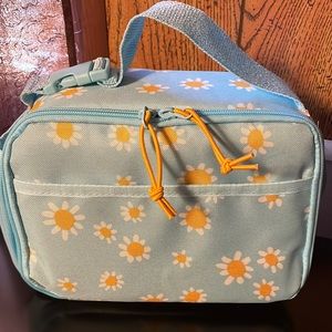 #29 - NWT. Cat & Jack insulated lunch bag.
